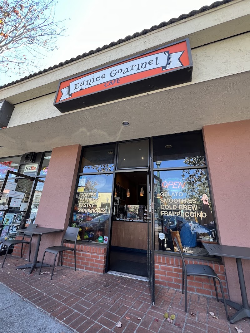 Eunice Gourmet Café