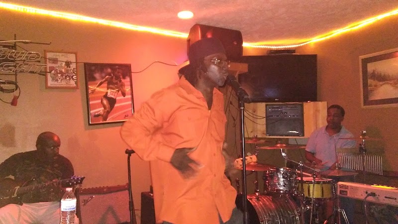 Sylvia Restaurant & Lounge