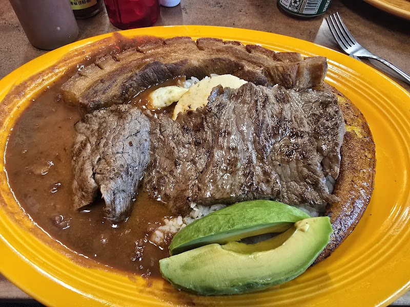 Cafe & Sabor Bakery & Restaurant