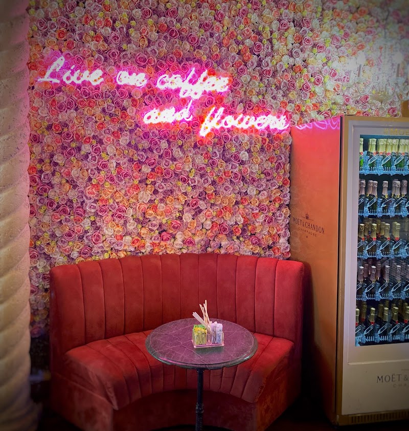 Ann's Florist and Coffee Bar