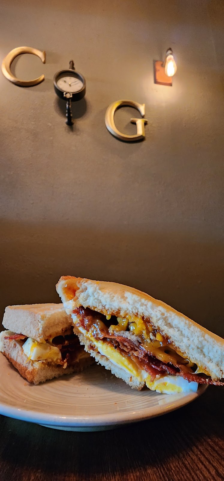 Common Grounds Coffee Lounge