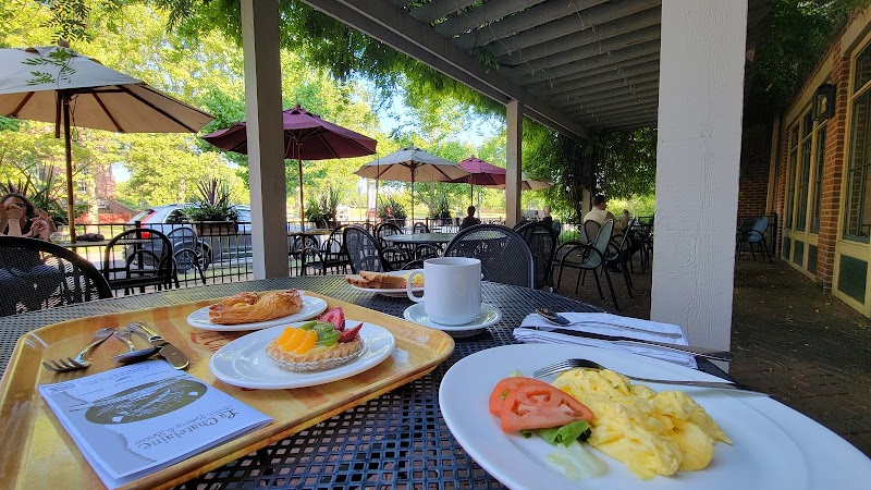 La Chatelaine French Bakery and Bistro