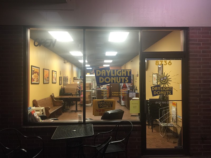 Daylight Donuts - Lenexa