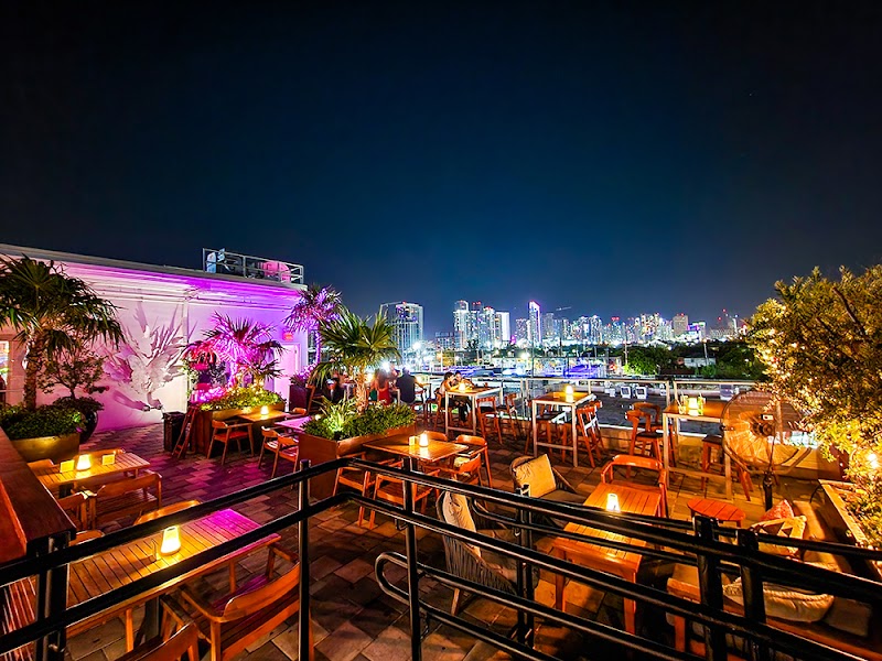 Astra Miami Rooftop