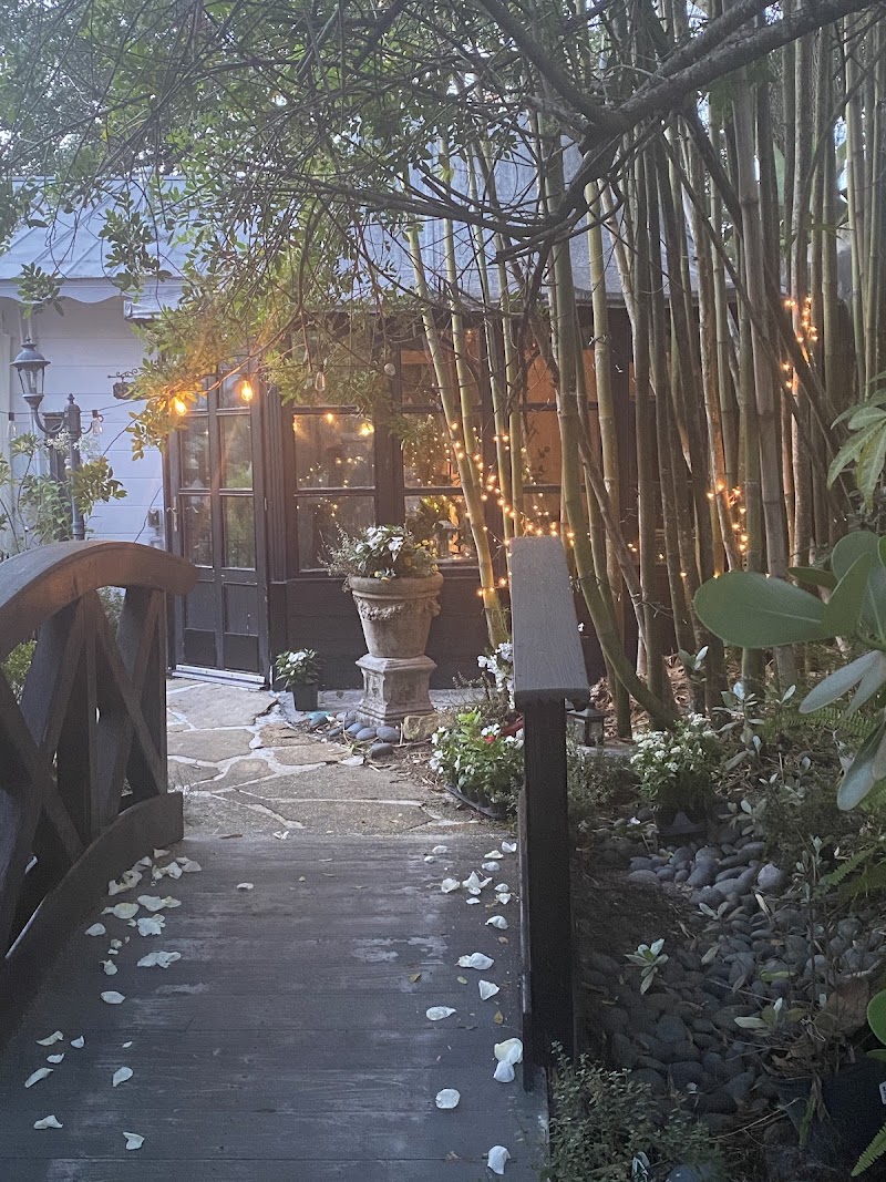 The Garden Room Cafe' at Shoogie Boogies