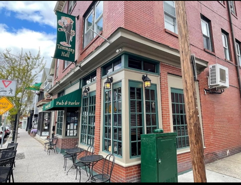 Tammany Hall Pub & Parlor