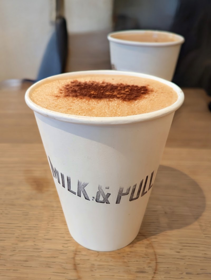 Milk & Pull Bed Stuy