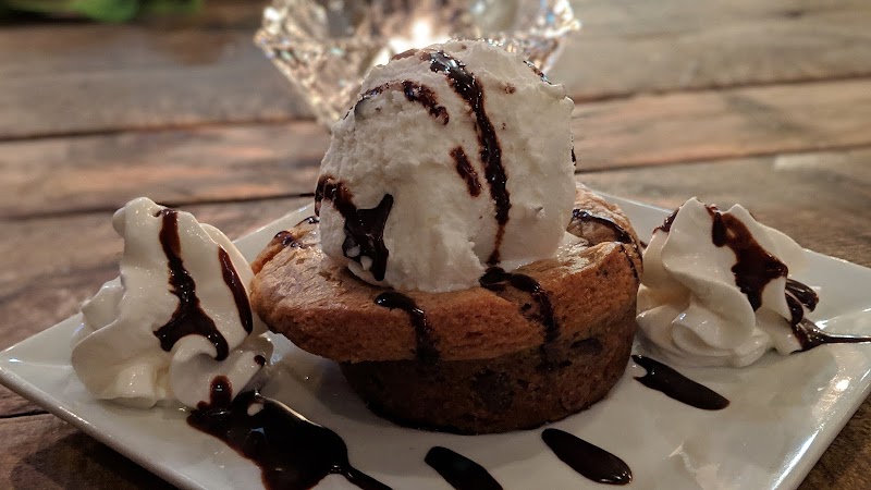 Lola's European Cafe