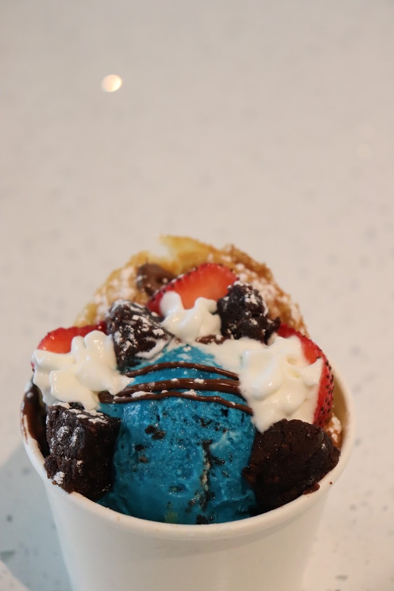 Mochi Cafe - Ice cream, Waffle, Coffee, Brunch