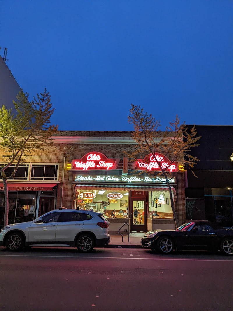 Ole's Waffle Shop