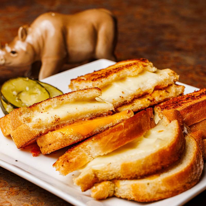 Ludwig's Center Stage Cafe