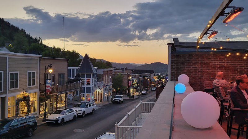 The Spur Bar & Grill