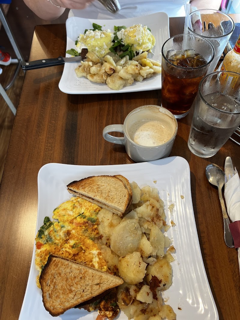 SoNo Harbor Deli & Cafe