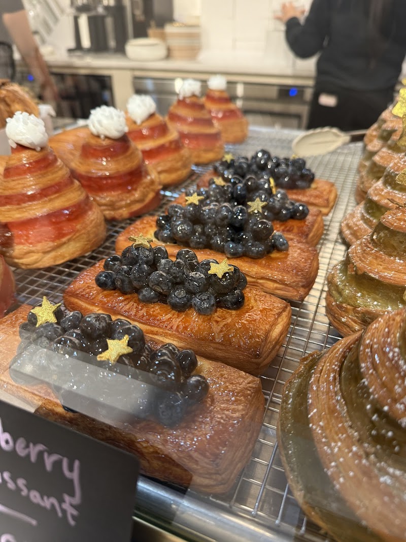 Lakon Paris Patisserie