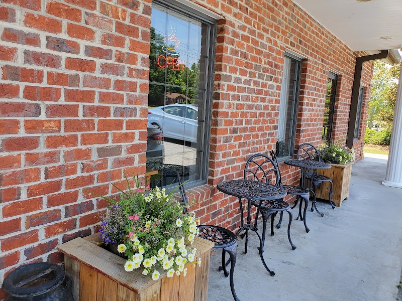 The Chat & Chew Cafe