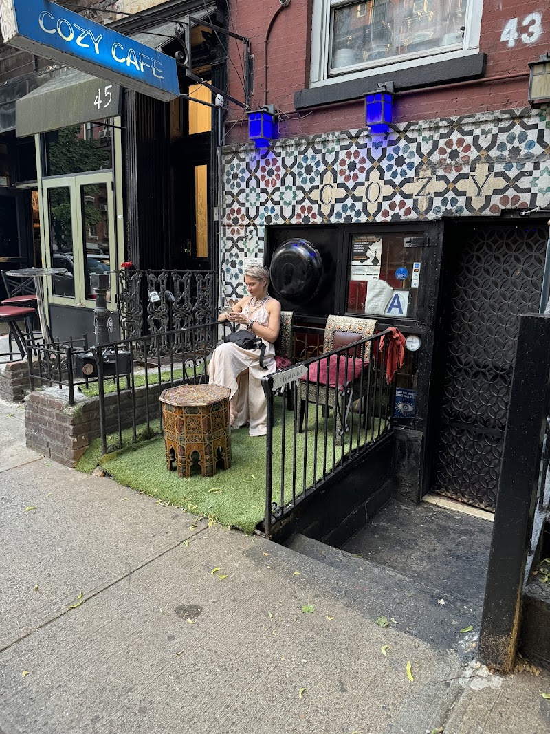 Cozy Cafe
