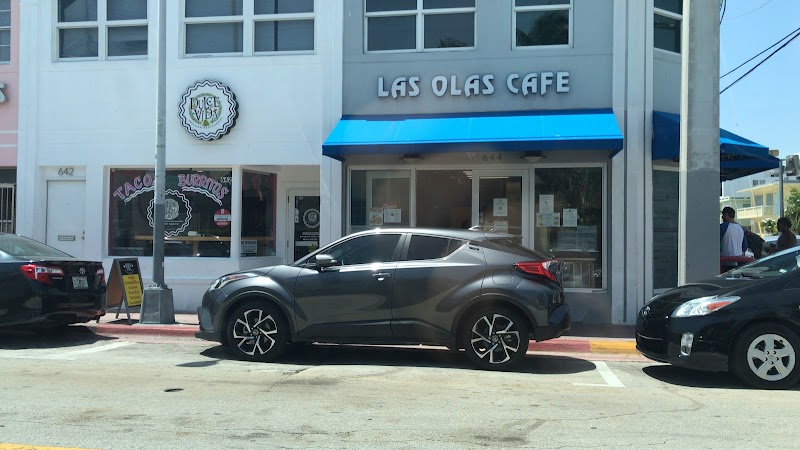 Las Olas Cafe