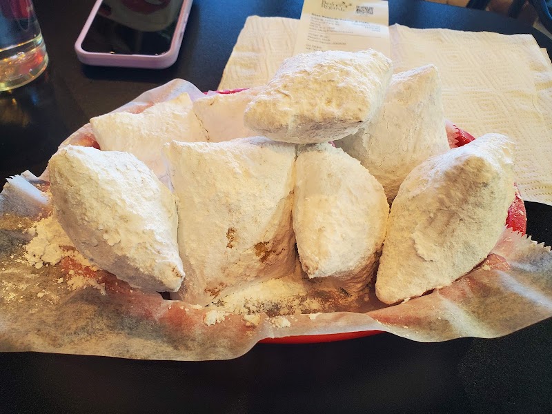 Best Regards Bakery & Cafe