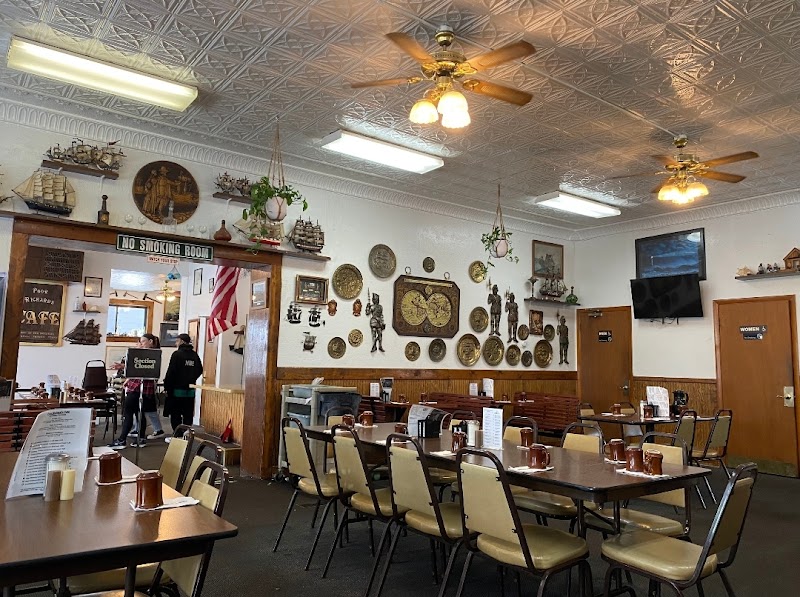 Poor Richards Cafe