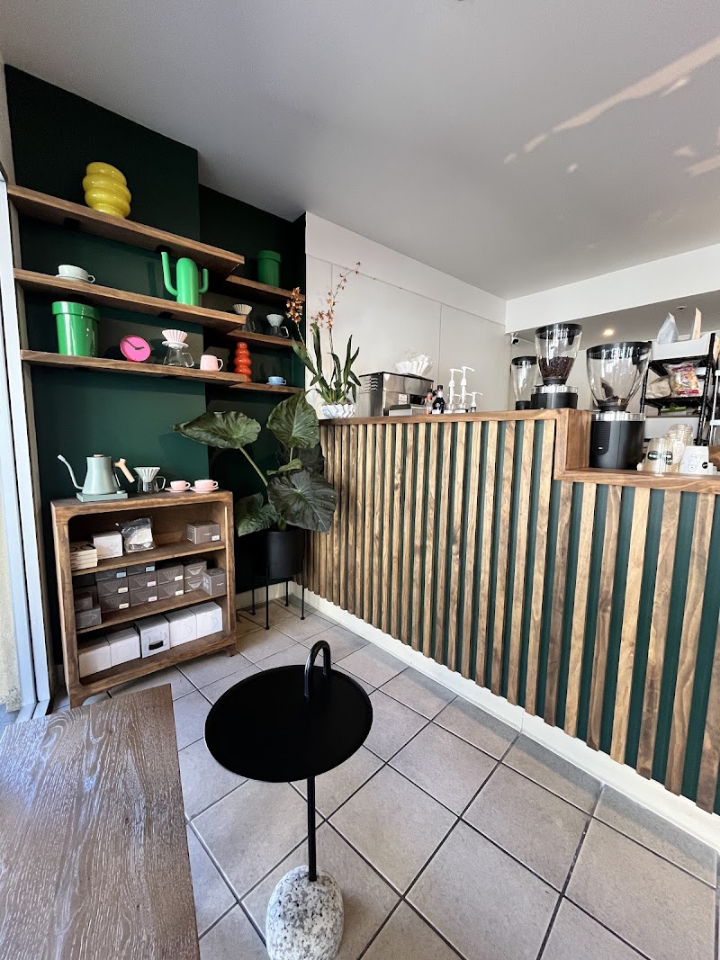 Olivia Coffee & Flower