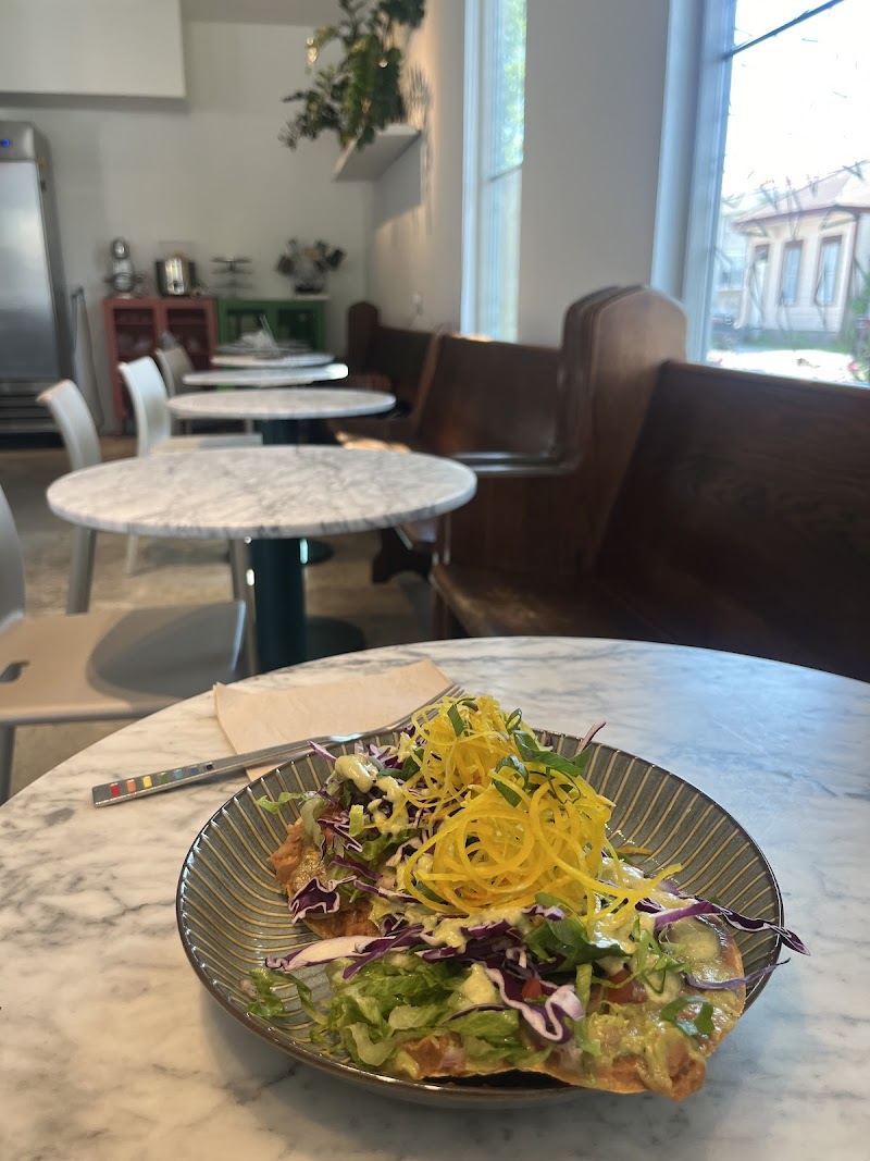 Lamara Coffee & Kitchen