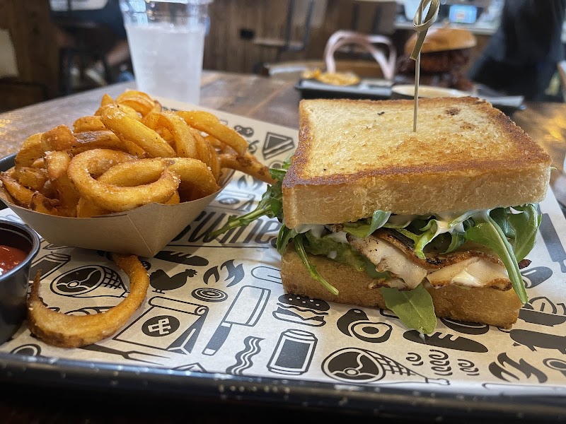 Foxtail’s Farmhouse