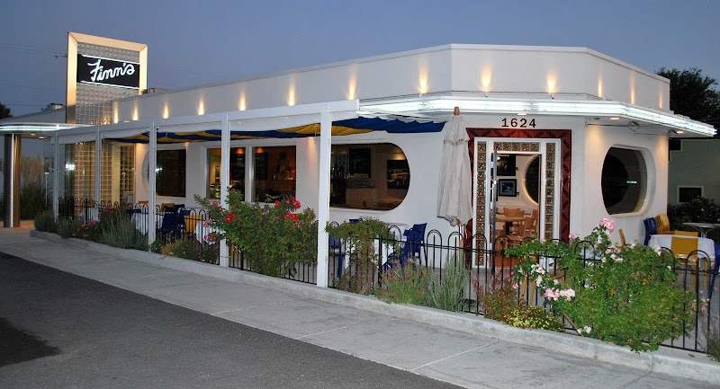 Finn's Cafe