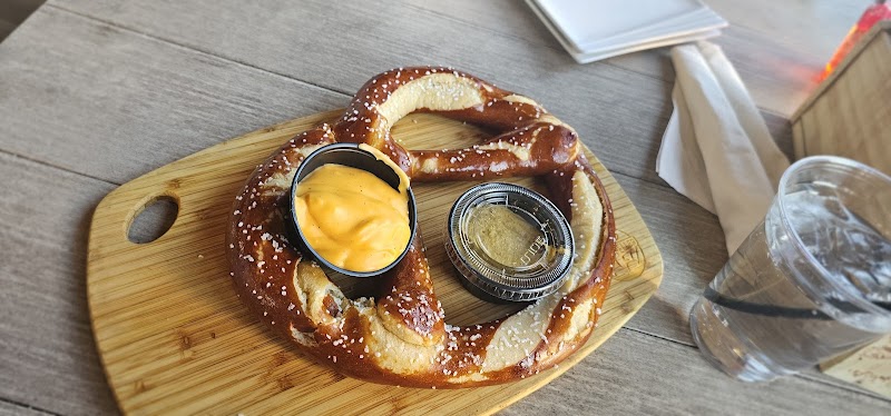 RipTydz Oceanfront Grille & Rooftop Bar