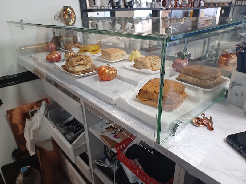 Jolie Carre - World Cafe (fka Boujie Biscuit)