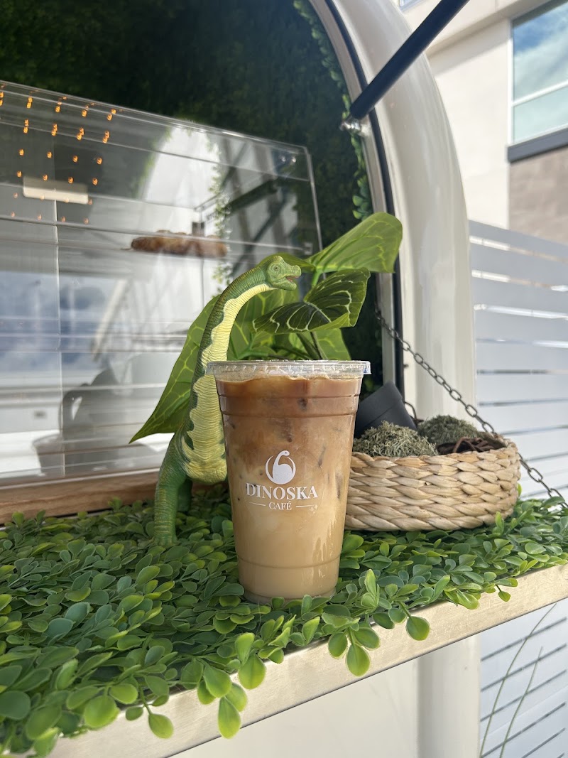 Dinoska Cafe