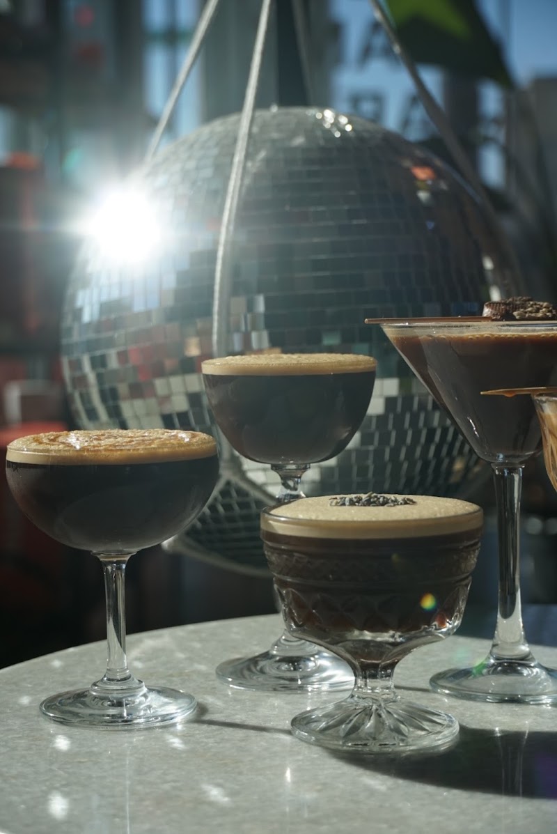 Botanic - Coffee & Cocktails Lounge