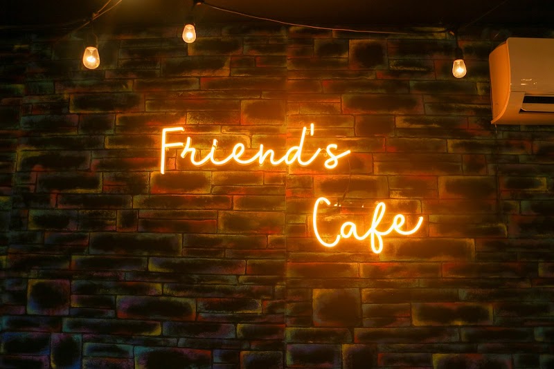 Friend's Cafe