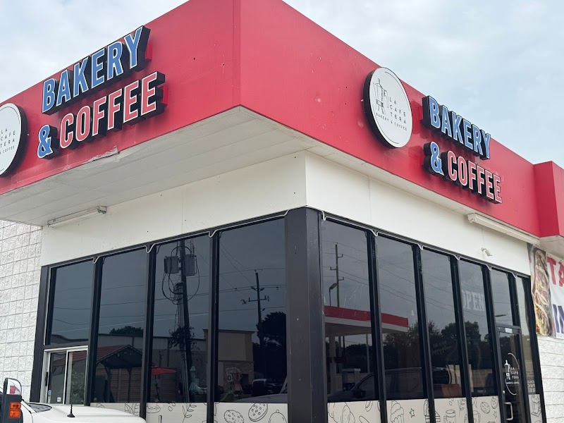La Cafetera Bakery & Coffee