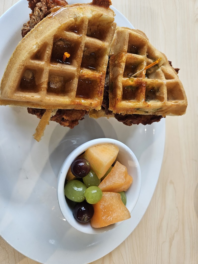 The Toasted Yolk Cafe