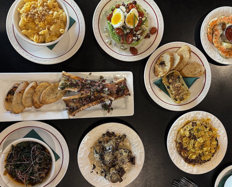 Nova Eatery & Supper Club