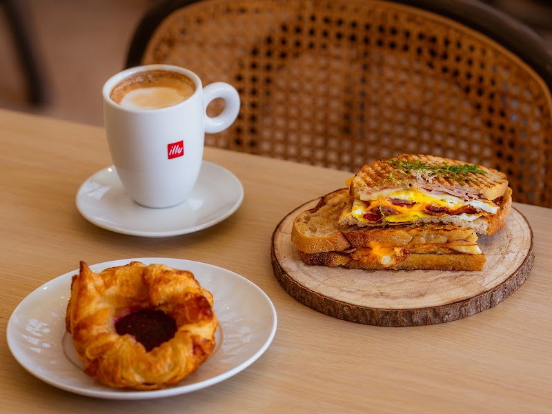 Reckon Coffee & Wine Bar