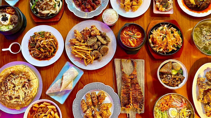 La Wine Bar & Restaurant