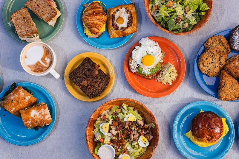 L'acajou Bakery and Cafe