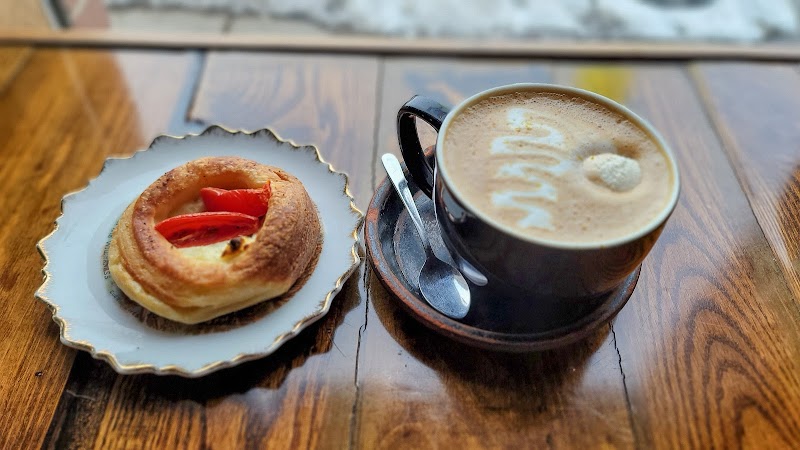 Caydence Records & Coffee