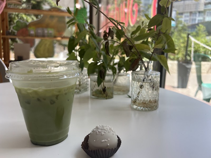 Tspoons Cafe and Treats