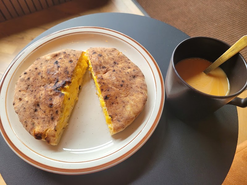 Pre Amp Coffee Studio