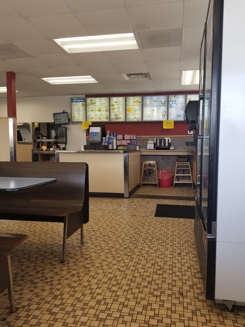 LJ's Burgers & Ice Cream