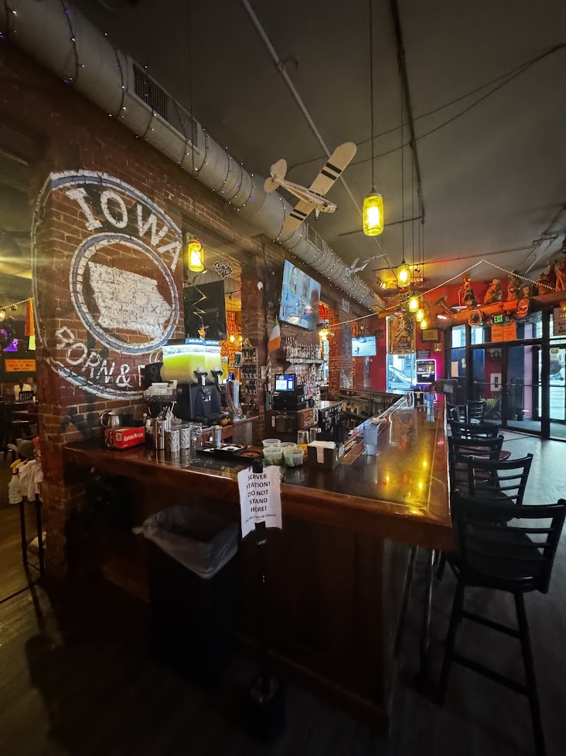 Cliff's Dive Bar & Grill