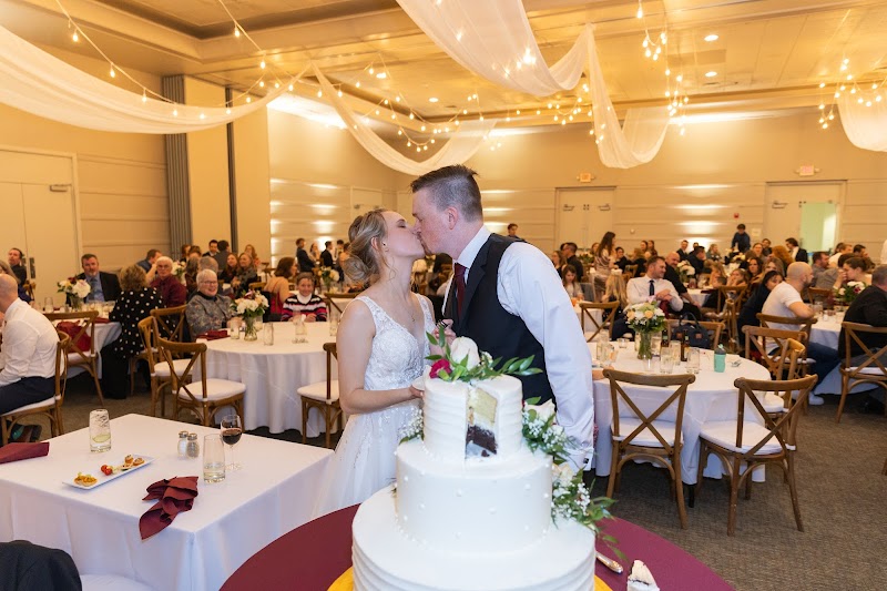 Aggie's Bakery & Cake Shop