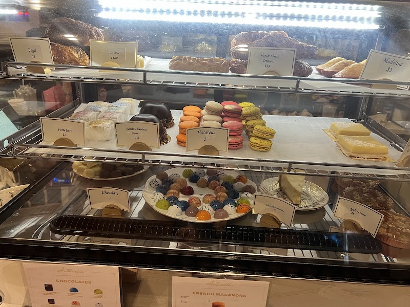 Antoinettes Coffee Shop