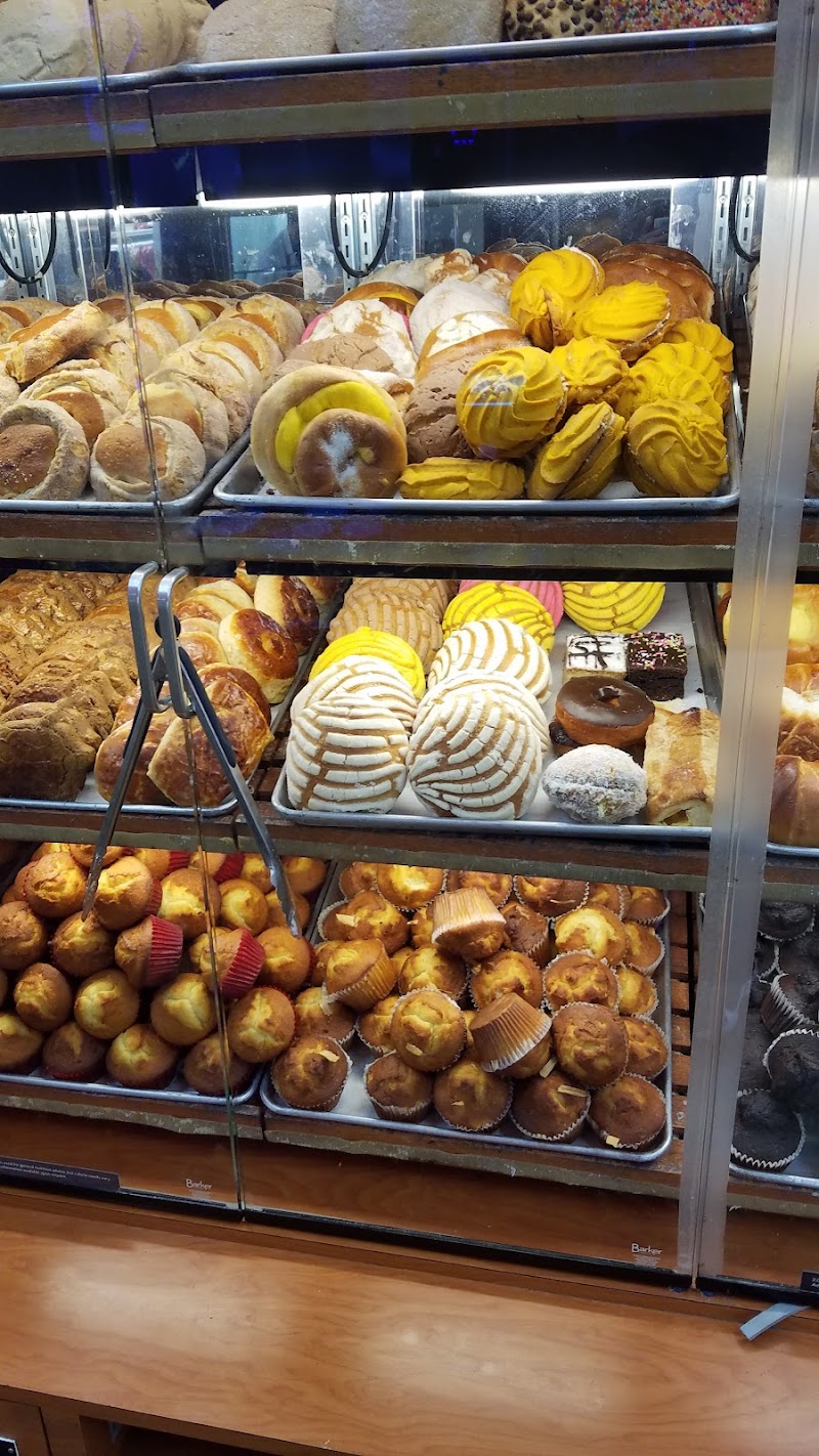 Familia Fresh Market Berwyn