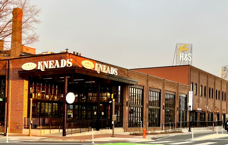 Kneads Bakeshop & Café