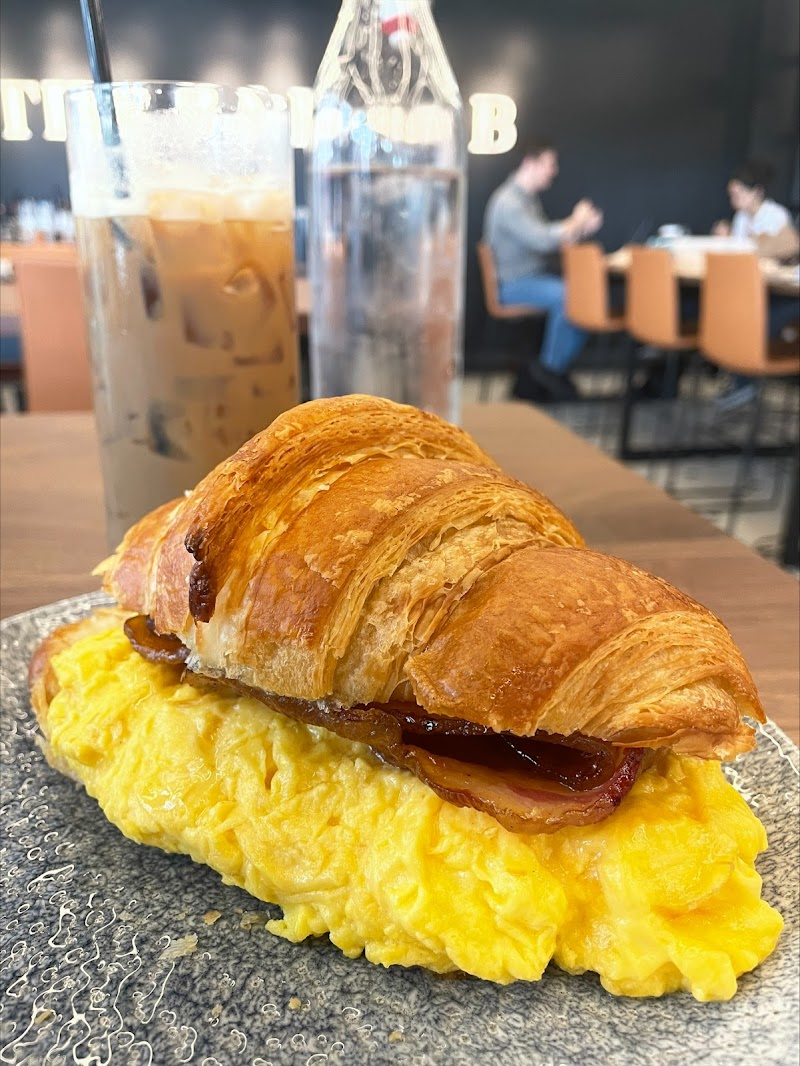 Kneads Bakeshop & Café