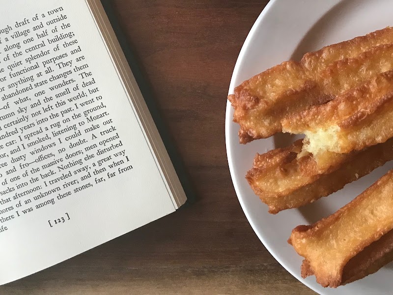 Epilogue Books Chocolate Brews