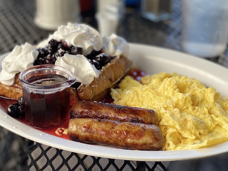 Gene’s Hitchin' Post Cafe